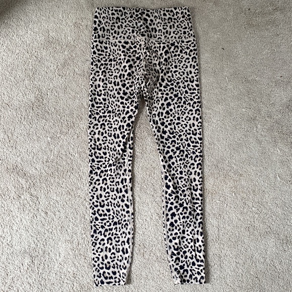 Varley Cheetah Legging - Picture 5 of 5